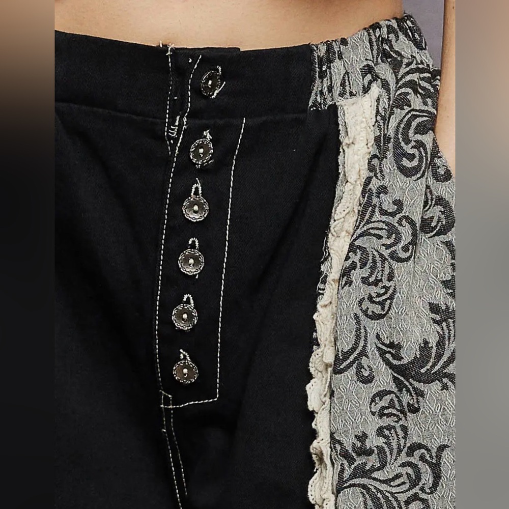 NEW 26 collection: “The Greta” Button crochet accent ruffle trim jogger pants. - Picture 6 of 7
